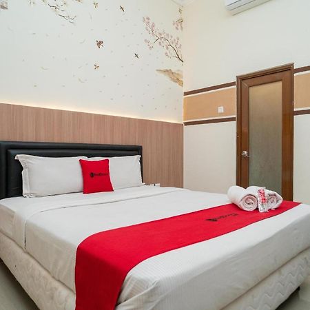Reddoorz Syariah Near Marvel City Mall 2 Surabaya Buitenkant foto