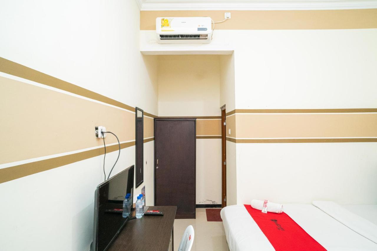 Reddoorz Syariah Near Marvel City Mall 2 Surabaya Buitenkant foto