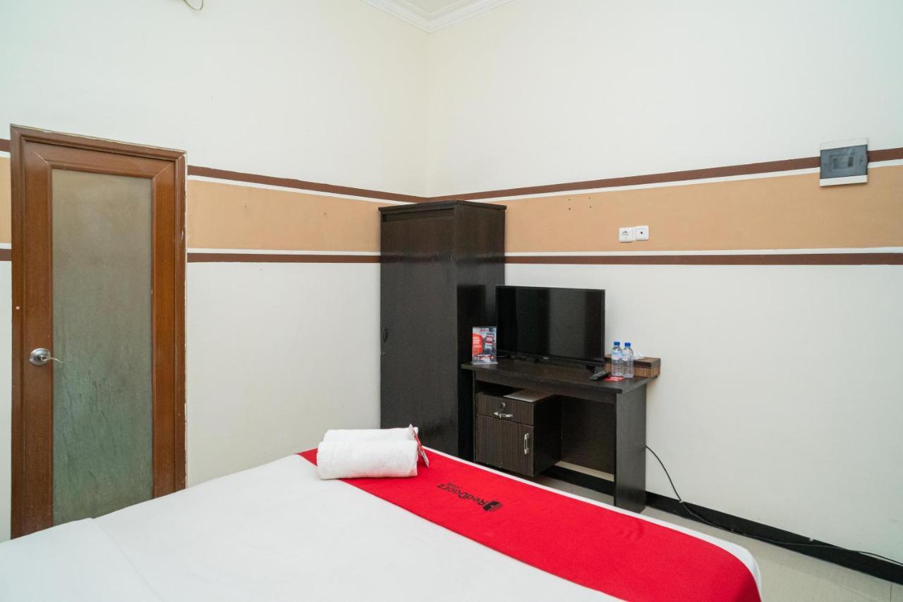 Reddoorz Syariah Near Marvel City Mall 2 Surabaya Buitenkant foto
