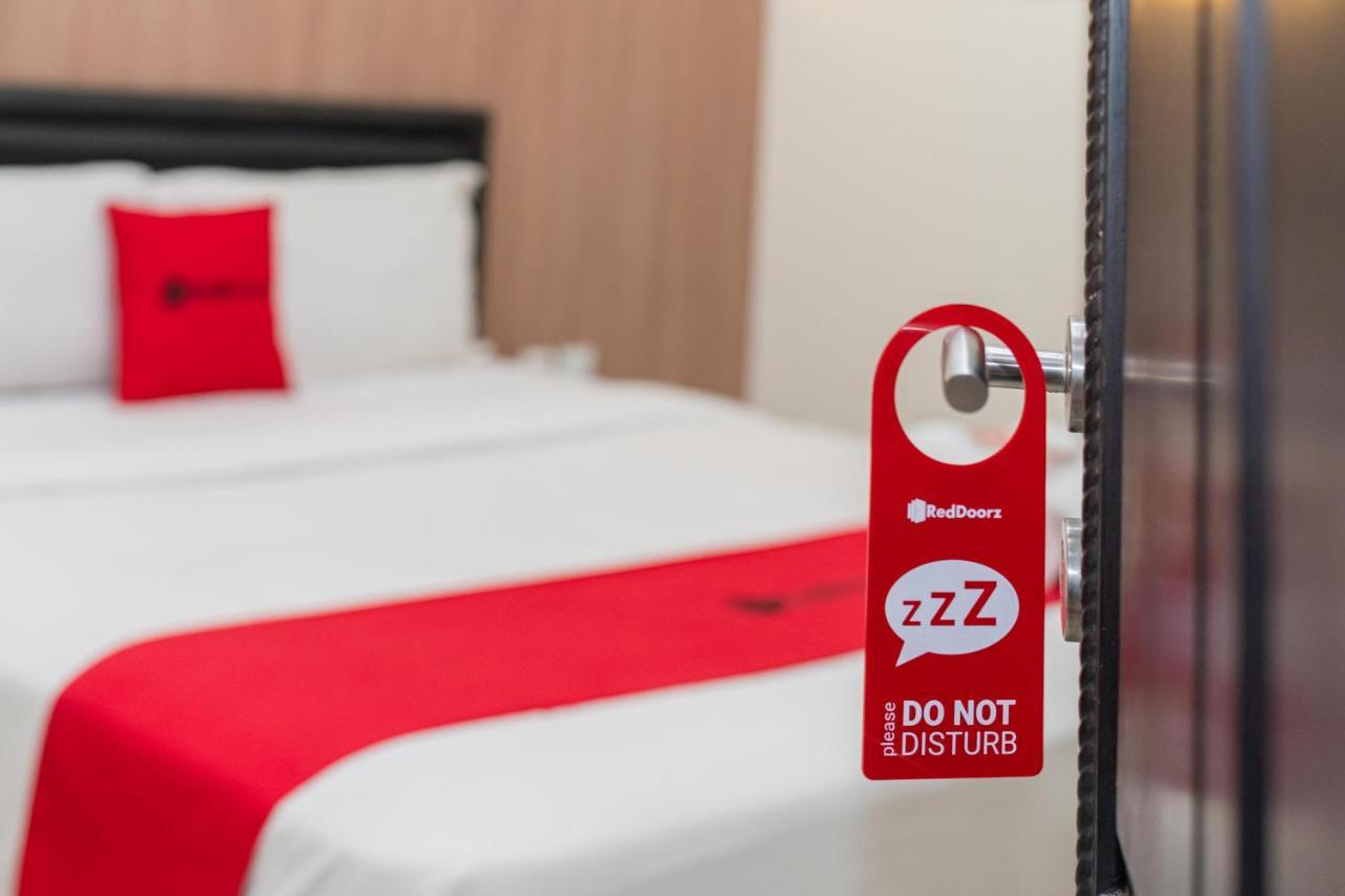 Reddoorz Syariah Near Marvel City Mall 2 Surabaya Buitenkant foto