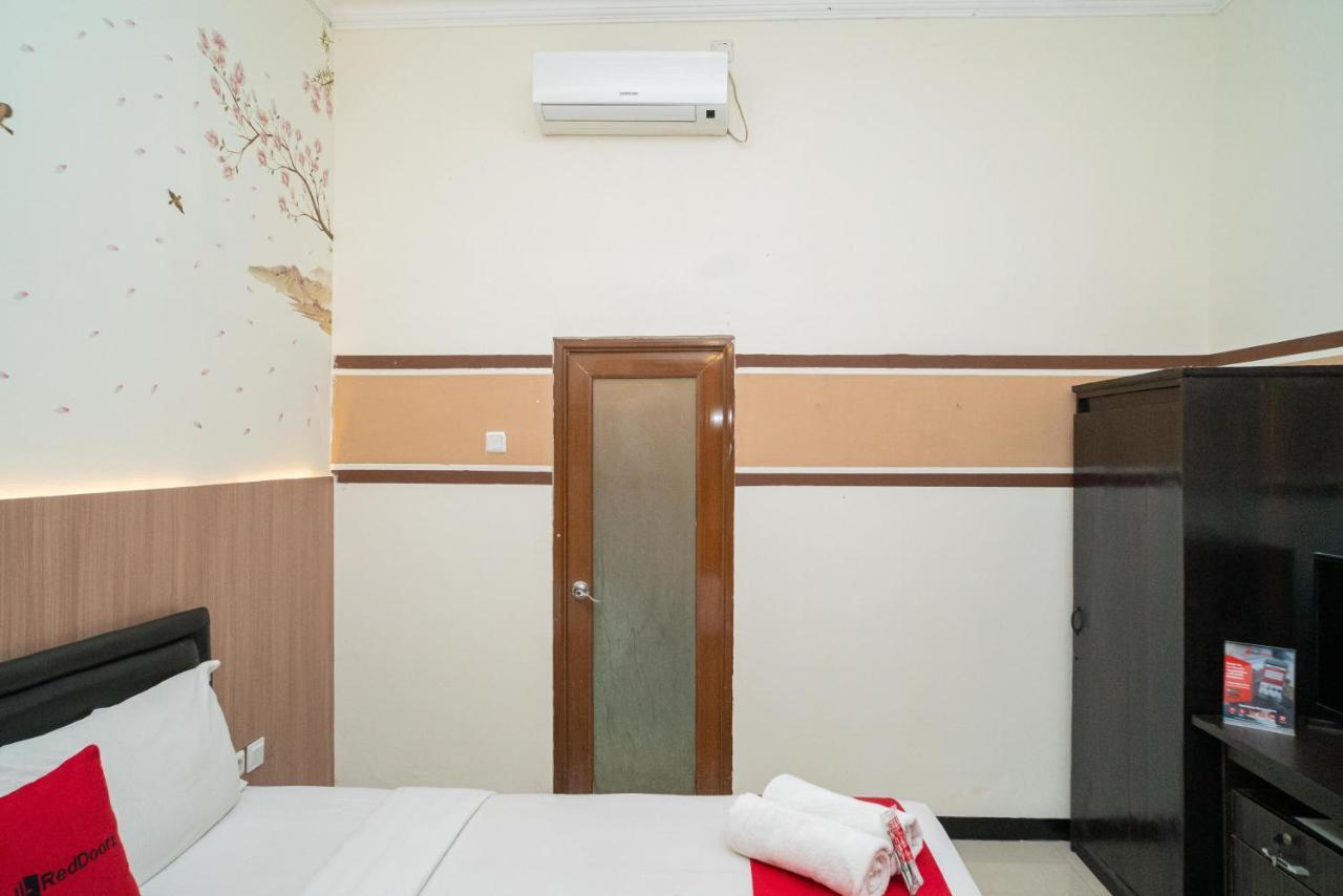 Reddoorz Syariah Near Marvel City Mall 2 Surabaya Buitenkant foto