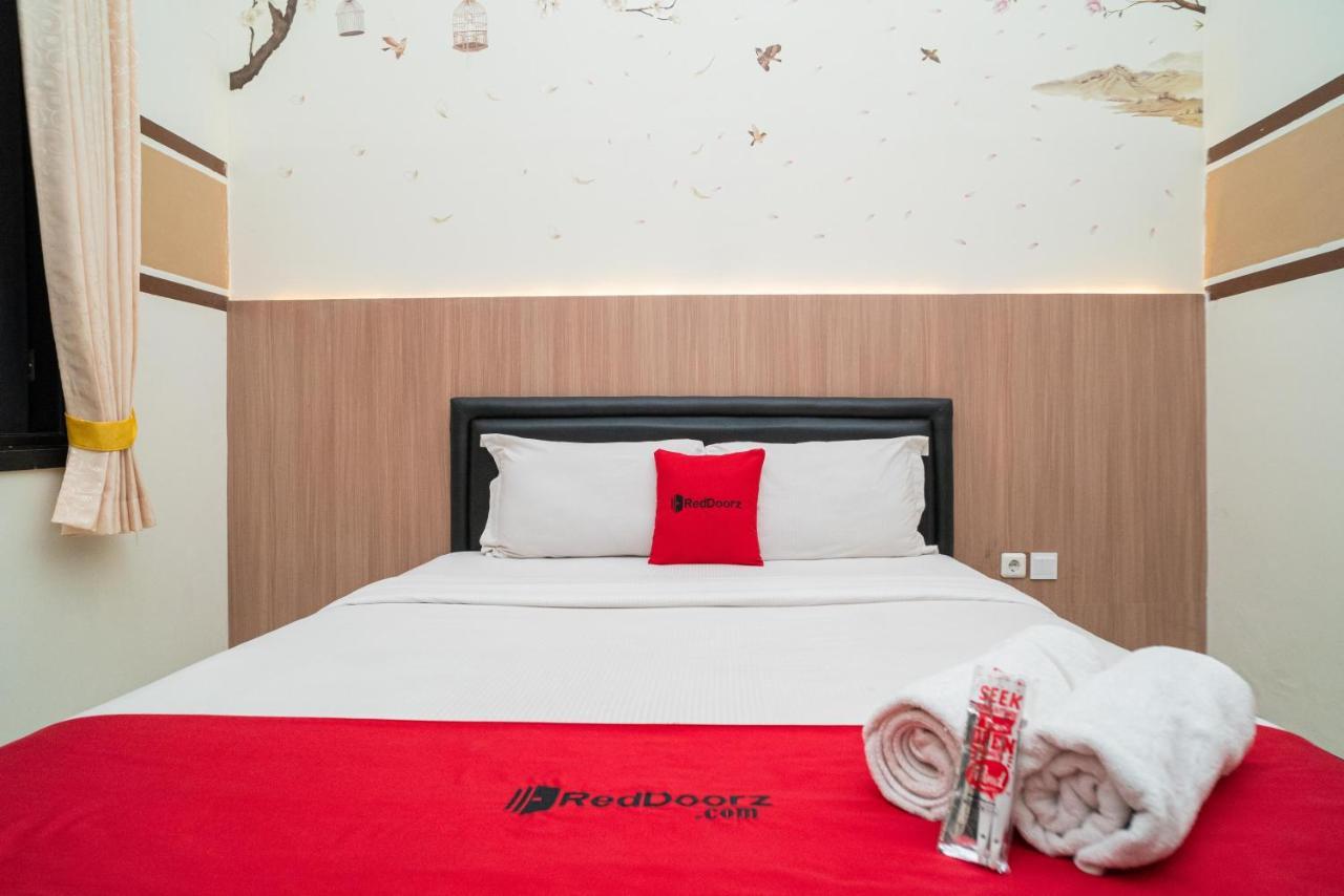 Reddoorz Syariah Near Marvel City Mall 2 Surabaya Buitenkant foto