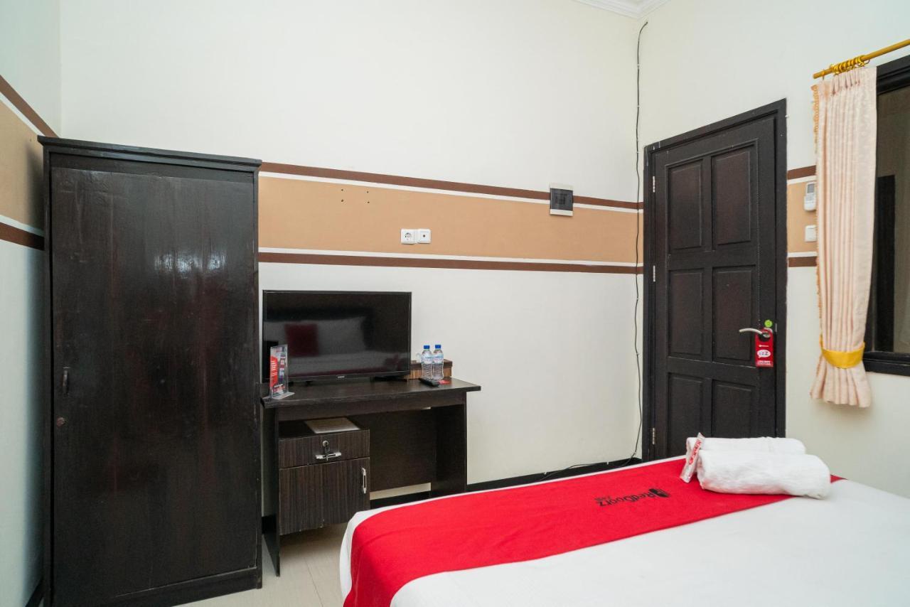 Reddoorz Syariah Near Marvel City Mall 2 Surabaya Buitenkant foto