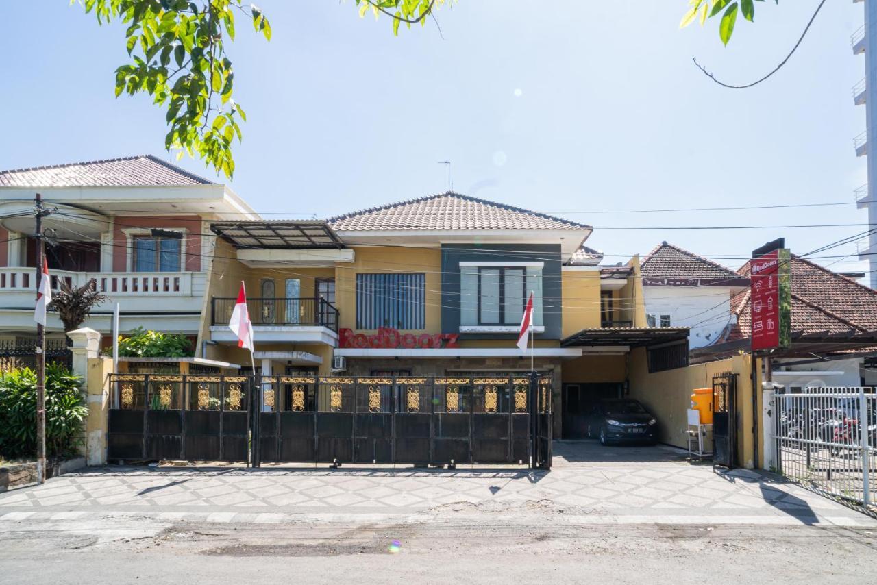 Reddoorz Syariah Near Marvel City Mall 2 Surabaya Buitenkant foto