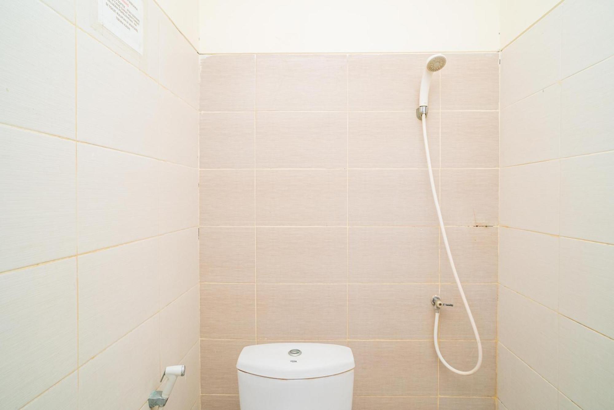 Reddoorz Syariah Near Marvel City Mall 2 Surabaya Kamer foto